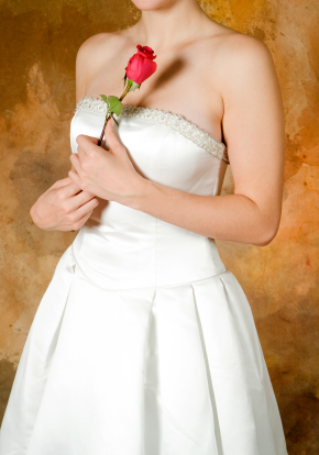 Affordable Wedding Gown Pic4